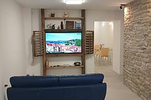 Изола: дом с террасой