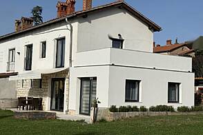 Ново Парецаг дом