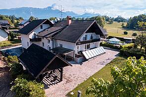 Дом у озера Блей.