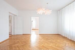 Трехкомнатная квартира, Брод